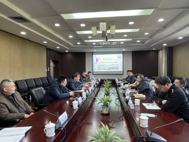 如何通过力量训练改善篮球运动员的速度和敏捷性?_0